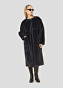 Manteau Marta bleu nuit en fausse fourrure Craie, Nuit TARA JARMON