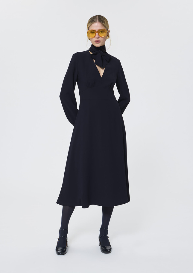 Robe Rosalie bleu nuit en crêpe Nuit TARA JARMON